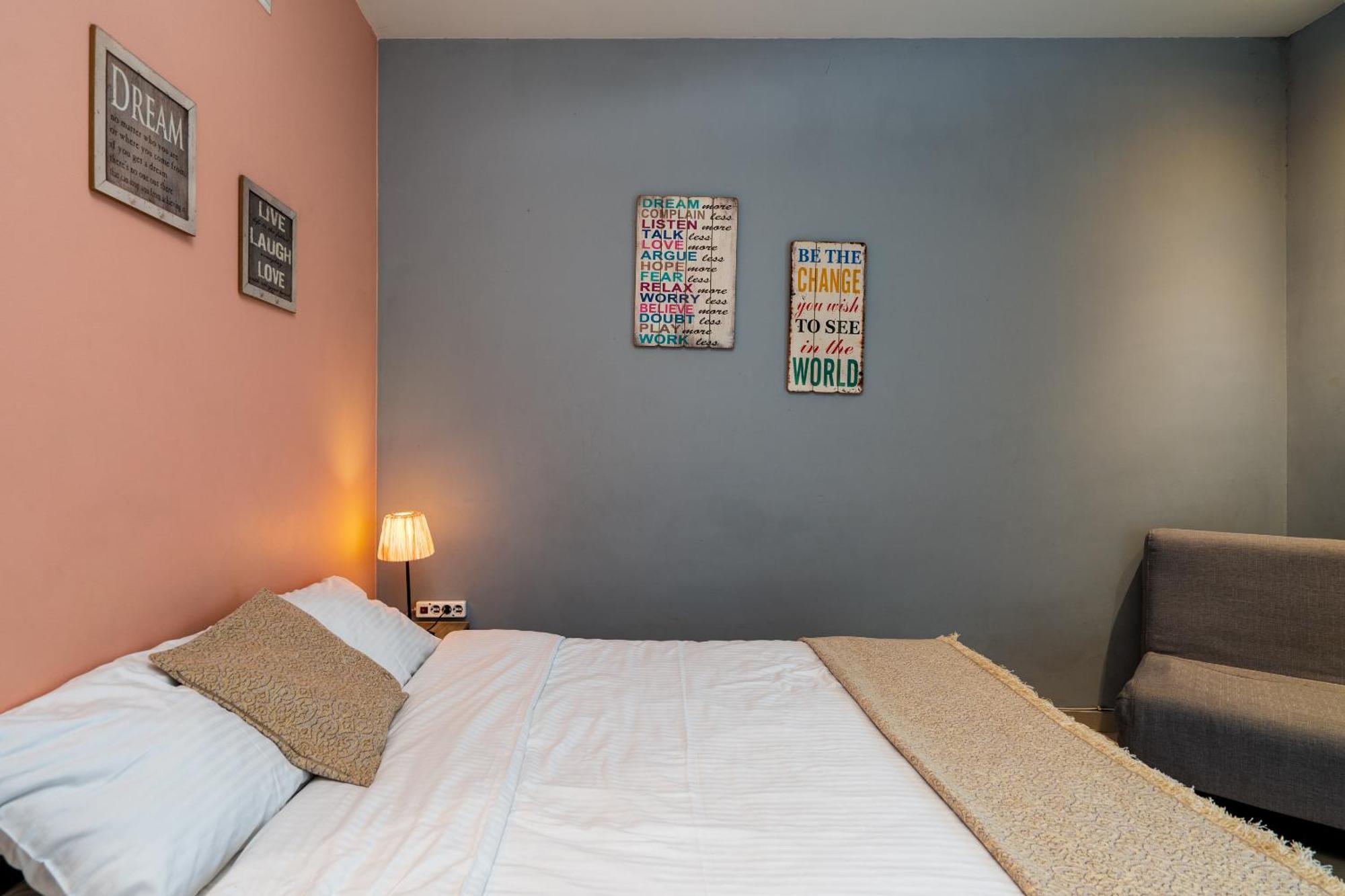 Ideally Located Apartment In Central Atena Exterior foto