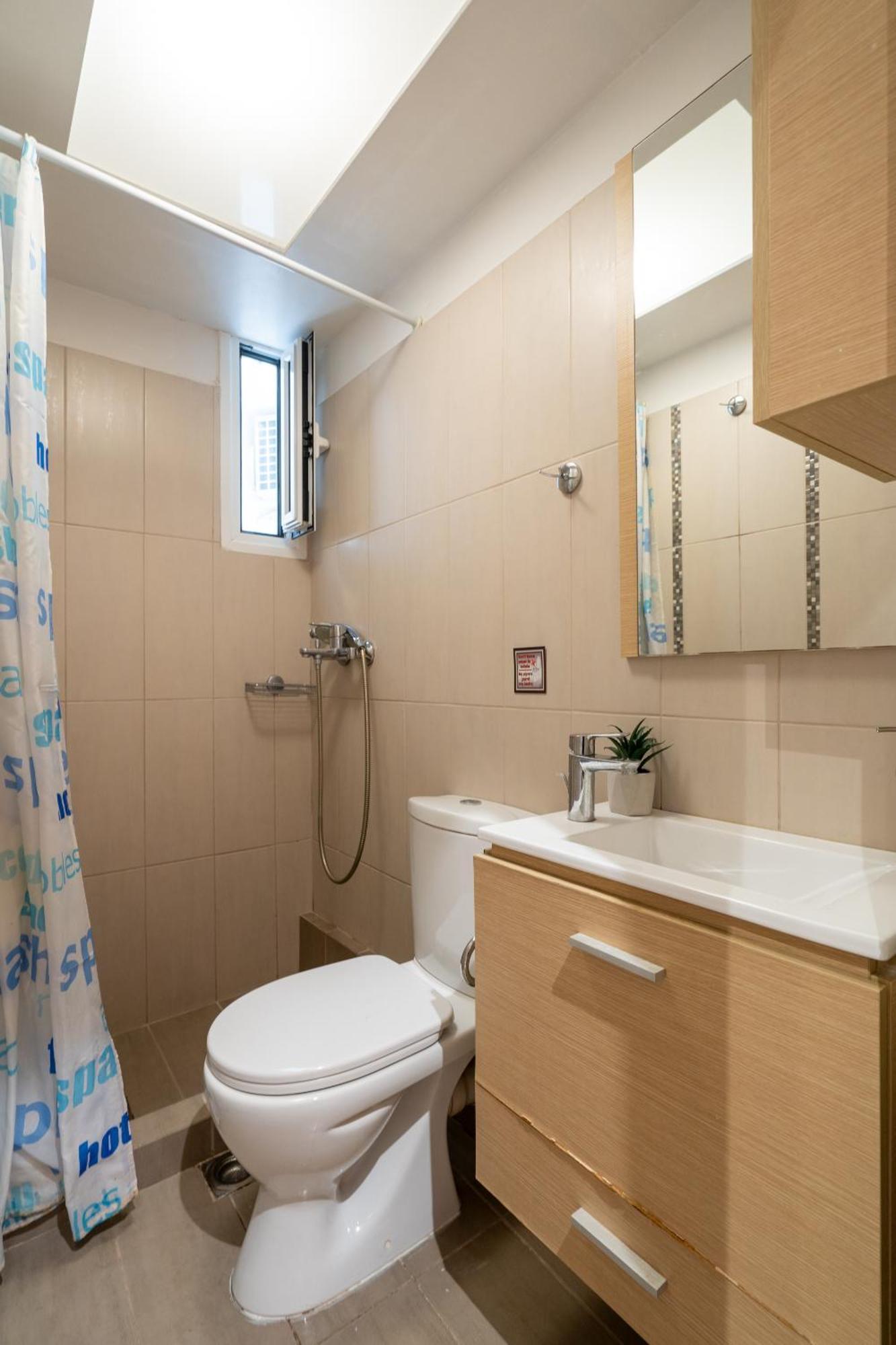 Ideally Located Apartment In Central Atena Exterior foto