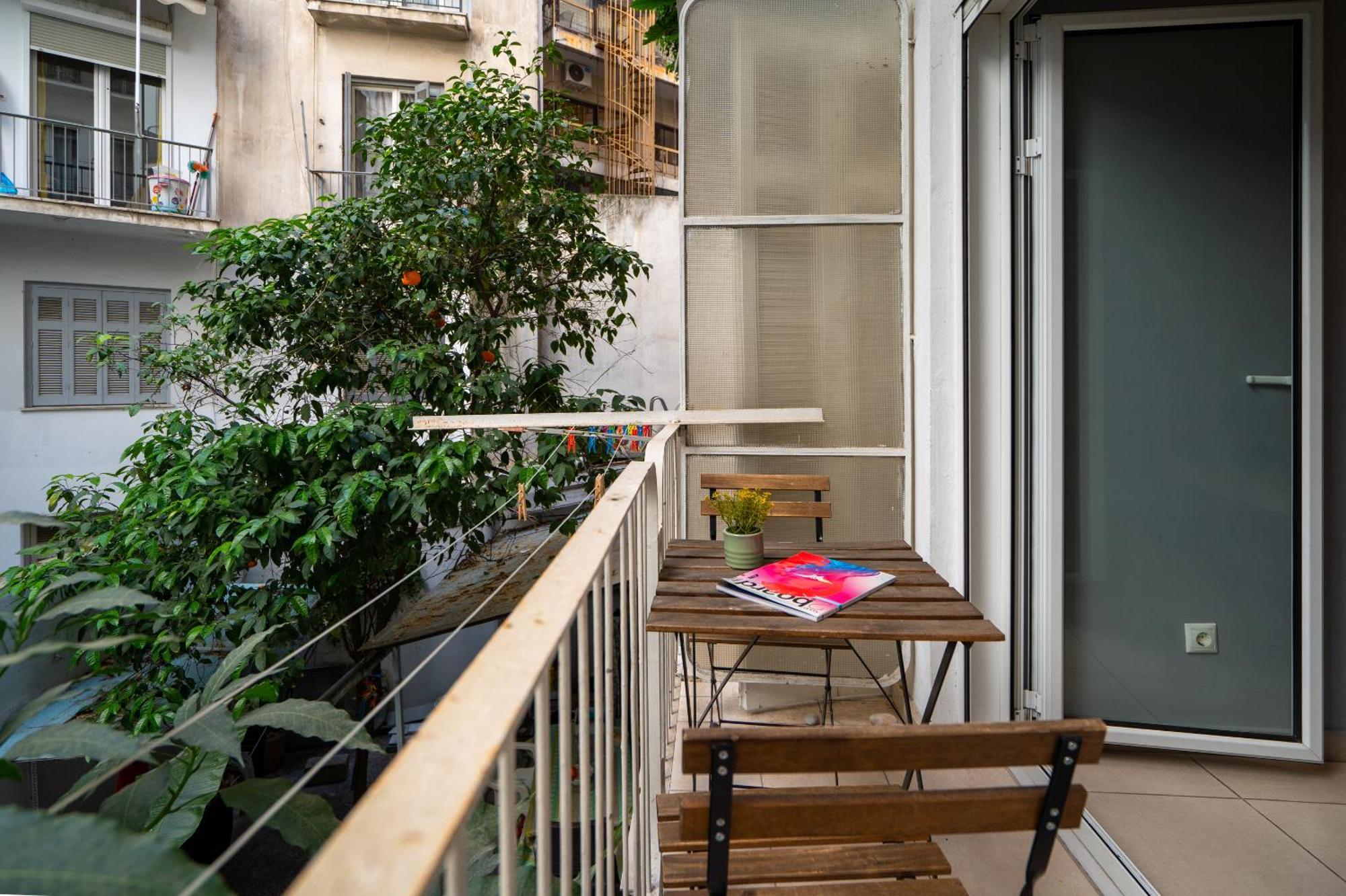 Ideally Located Apartment In Central Atena Exterior foto