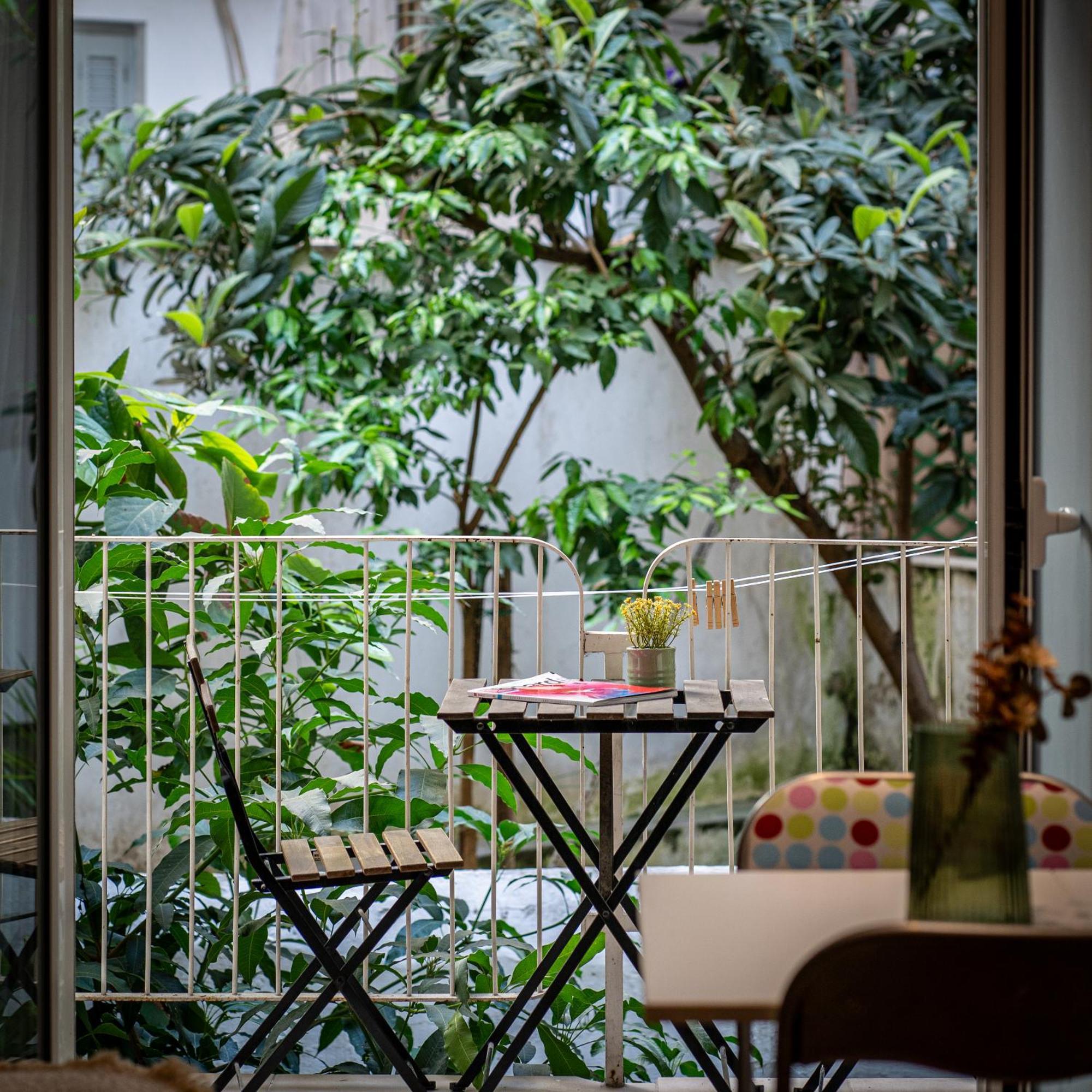 Ideally Located Apartment In Central Atena Exterior foto